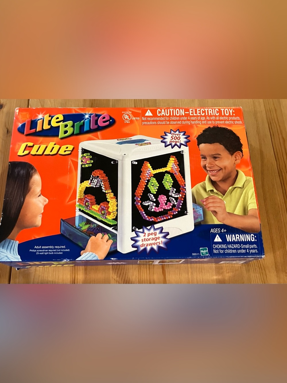 Hasbro Never Used Lite Brite Cube Classic 2005 Art Cube Over 500 Multicolor Pegs